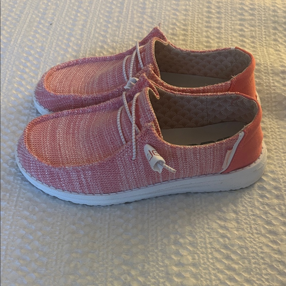 Women’s Salmon Hey Dudes